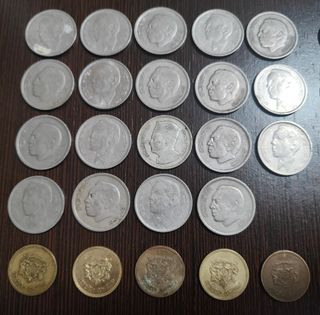 Lote de 36 monedas antiguas Marruecos