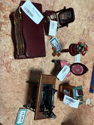 Casa de muñecas antigua