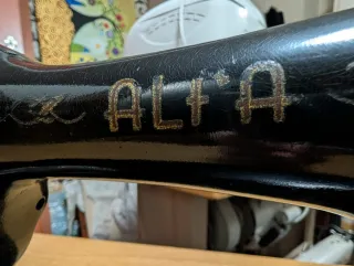 Máquina de Coser ALFA Antigua (Serie 1920s)