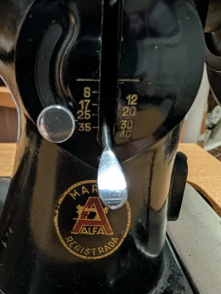 Máquina de Coser ALFA Antigua (Serie 1920s)