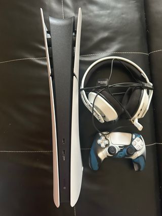 Consola PS5 + Mando + Auriculares
