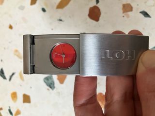 Reloj Swatch Irony Lady – Diseño exclusivo “HOT”