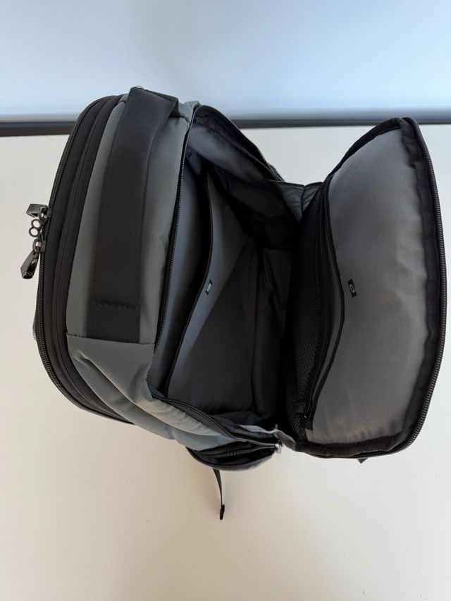 Mochila SAMSONITE multibolsillos expandible