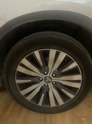 Mitsubishi Outlander 2019 • 76.000 km • Automático