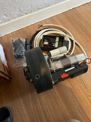 Motor persiana enrollable con mando