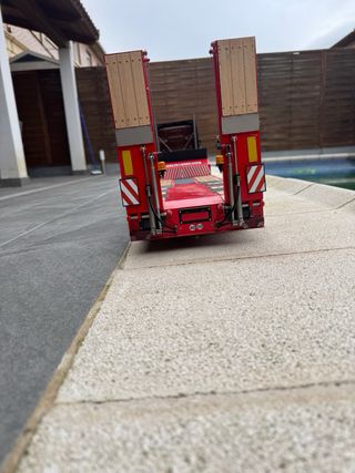 Camión lesu  RC 1/14  scania con Remolque