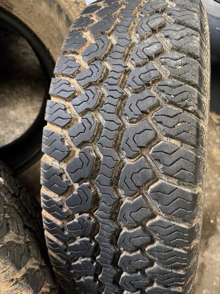 4 Neumáticos 205/70 R15