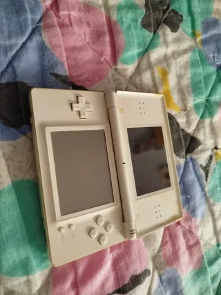 Nintendo DS Lite Blanca (No enciende)