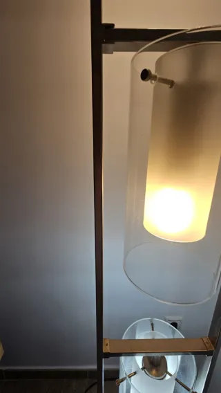 Lámpara de pie moderna