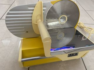 Affettatrice Vintage Gialla