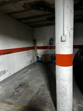 Garaje en barrio alto