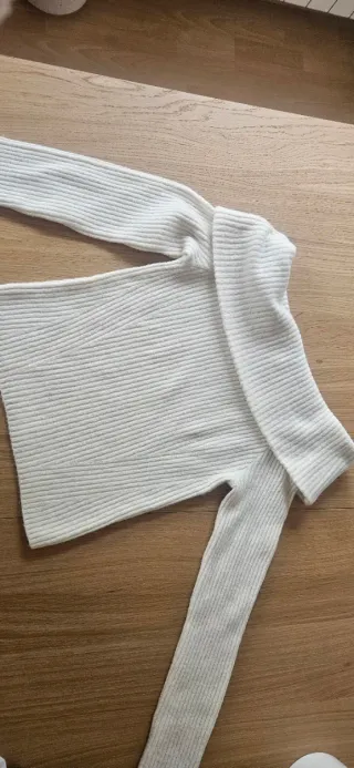 Jersey H&M beige cuello barco