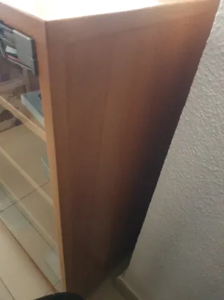 Mueble madera y cristal expositor