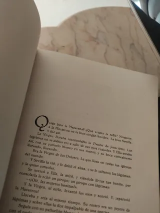 Libro Cómo Llora Sevilla