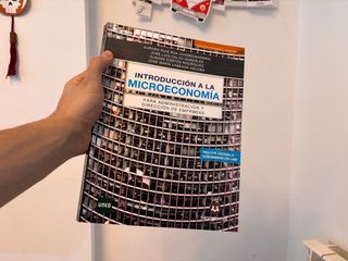 Libro Introducción a la Microeconomía (UNED)