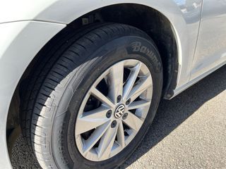 Volkswagen Golf 2017 1.6 tdi, 5 puertas.