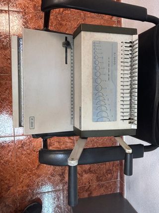 Encuadernadora RENZ R-3000