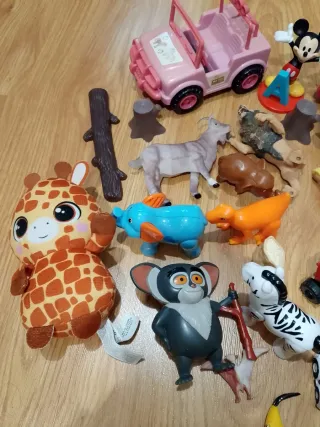 Lote de juguetes variados Mario bros y otros