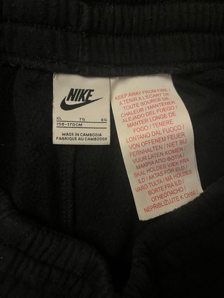 Pantalón Nike Negro