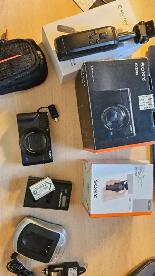 Cámara Sony RX100M4 + Accesorios