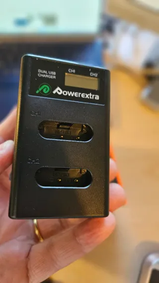 Cámara Sony RX100M4 + Accesorios