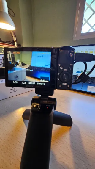 Cámara Sony RX100M4 + Accesorios