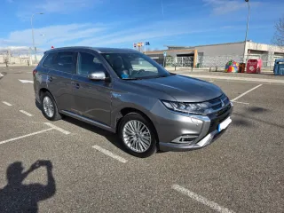 Mitsubishi Outlander 2019, eiqueta 0