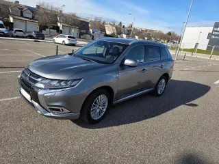 Mitsubishi Outlander 2019, eiqueta 0
