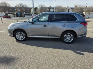 Mitsubishi Outlander 2019, eiqueta 0