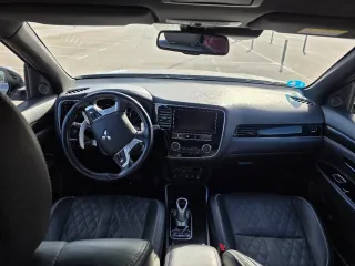 Mitsubishi Outlander 2019, eiqueta 0