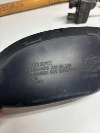 VOLVO V70 XC XC70 TAPÓN PARACHOQUES