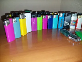 45 accendini piccoli