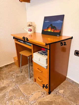 Dormitorio juvenil de madera de haya