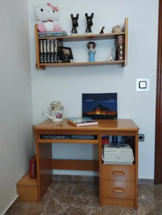 Dormitorio juvenil de madera de haya