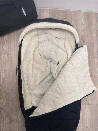 Saco Babyzen Yoyo Negro Forro Polar