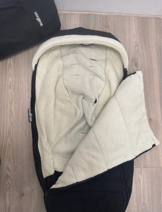 Saco Babyzen Yoyo Negro Forro Polar