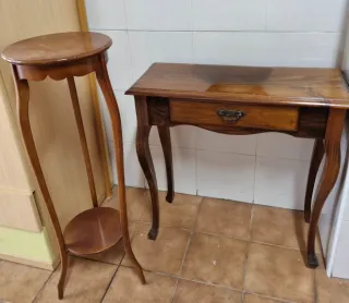 Recibidor y estante de madera