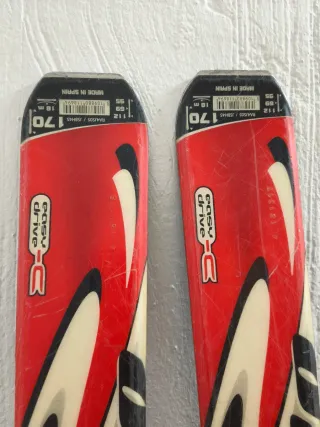 Esquís Rossignol con bastones