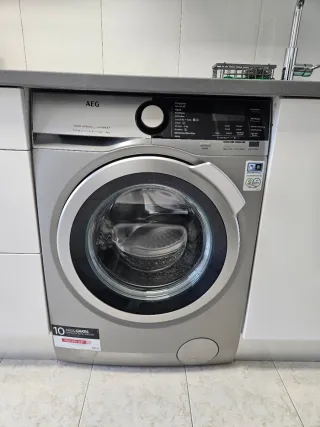 Lavadora AEG L7FEE842S