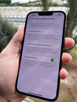 iPhone 13 - 90% Batería