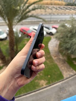 iPhone 13 - 90% Batería