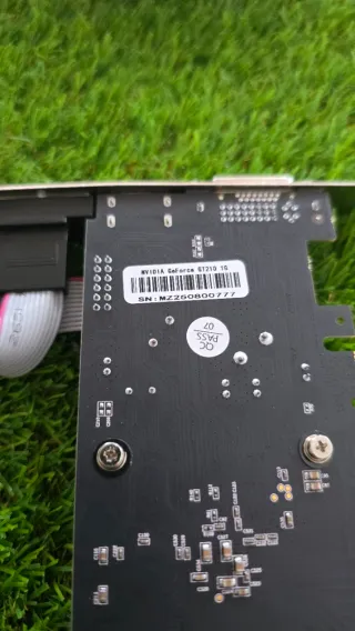 Tarjeta Gráfica GT 210 1GB DDR3