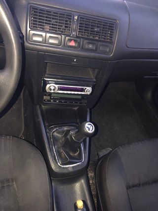 Volkswagen Golf 2002