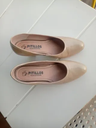 Zapatos Pitillos Beige Talla 38