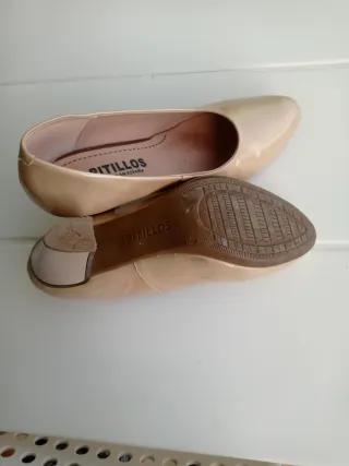 Zapatos Pitillos Beige Talla 38