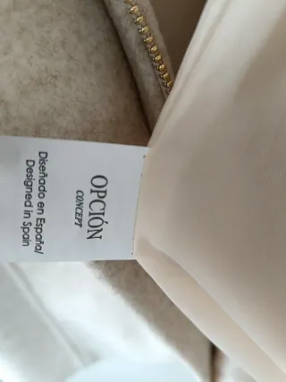 Chaquetón con capucha de Opción Concept