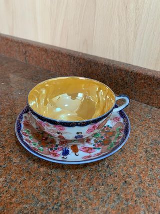 Taza y plato de porcelana fina china