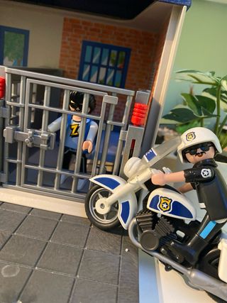 Comisaría Policía Playmobil con figuras