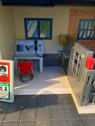 Comisaría Policía Playmobil con figuras