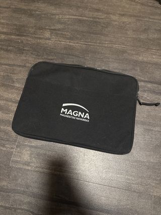 Custodia per computer portatile Magna 15"